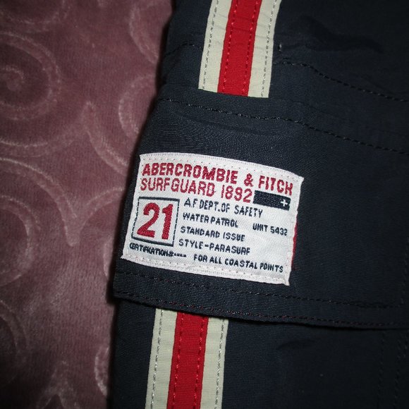 Abercrombie & Fitch Women''s shorts - size S - Picture 4 of 6